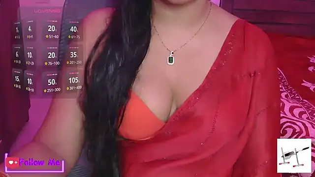 Snapshot of PRIYANKAUAE chatting on October 31, 2025, 1:02 am PRIYANKAUAE online show from October 31, 2025, 1:02 am