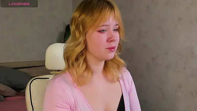 Amy Kimberlly online show from December 3, 2025, 12:01 am