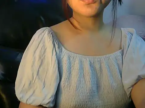 Snapshot of shutup_ chatting on February 8, 2025, 6:54 am shutup online show from February 8, 2025, 6:54 am