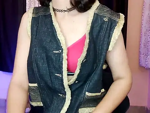 Snapshot of Aapsara_ chatting on February 23, 2025, 4:35 pm Aapsara online show from February 23, 2025, 4:35 pm