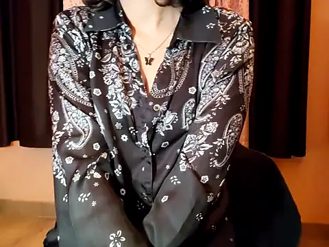 Snapshot of Aapsara_ chatting on February 21, 2025, 6:15 pm Aapsara online show from February 21, 2025, 6:15 pm