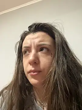 bunnythetailor online show from November 29, 2025, 4:07 pm