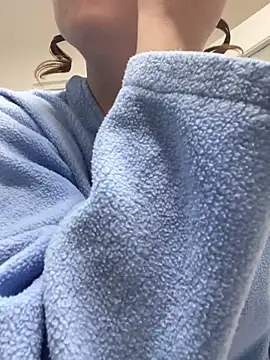 bunnythetailor online show from February 9, 2025, 4:29 pm