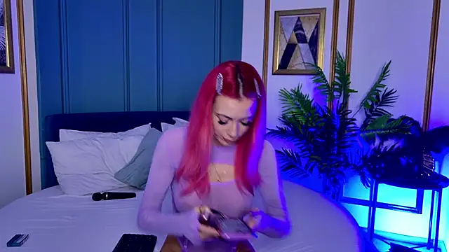 AylaPearl online show from November 22, 2025, 8:08 pm