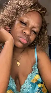 Boneca25 online show from February 27, 2025, 8:24 am