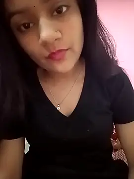 Snapshot of Tanu-00 chatting on December 21, 2025, 7:04 pm Tanu-00 online show from December 21, 2025, 7:04 pm