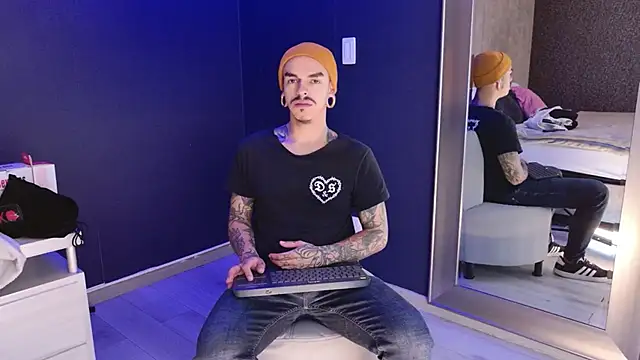 kaletattoo online show from November 30, 2025, 11:55 am