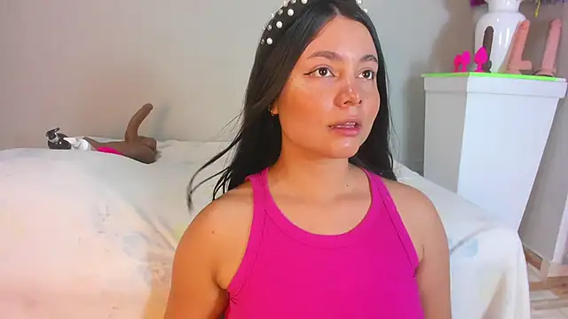 evaa greey online show from November 1, 2025, 8:03 pm