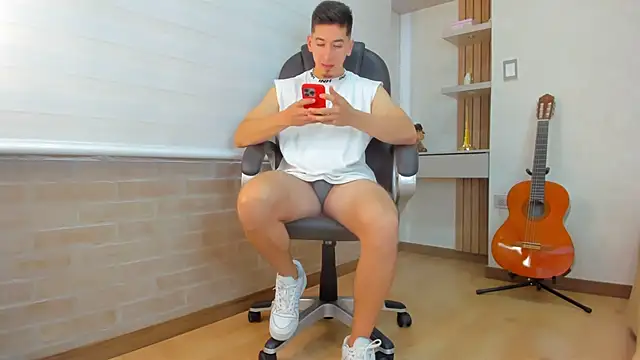 Tombarden online show from December 18, 2025, 7:18 pm