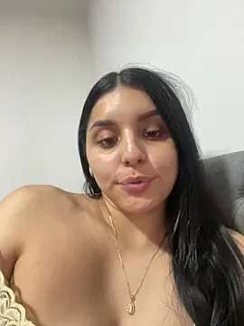 Snapshot of Bonet_iris chatting on February 7, 2026, 1:02 am Bonet iris online show from February 7, 2026, 1:02 am