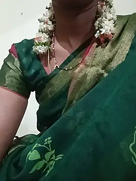 Snapshot of TeluguammayiMahi chatting on July 7, 2026, 10:46 pm TeluguammayiMahi online show from July 7, 2026, 10:46 pm