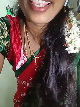 Snapshot of TeluguammayiMahi chatting on July 29, 2026, 10:42 pm TeluguammayiMahi online show from July 29, 2026, 10:42 pm