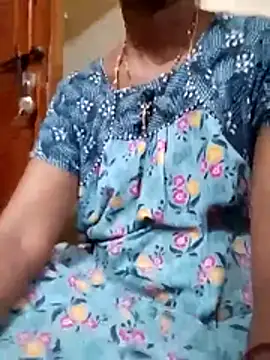 Snapshot of TeluguammayiMahi chatting on August 4, 2026, 1:04 pm TeluguammayiMahi online show from August 4, 2026, 1:04 pm
