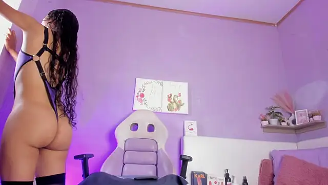 Rossi Mariana online show from October 20, 2025, 12:27 pm