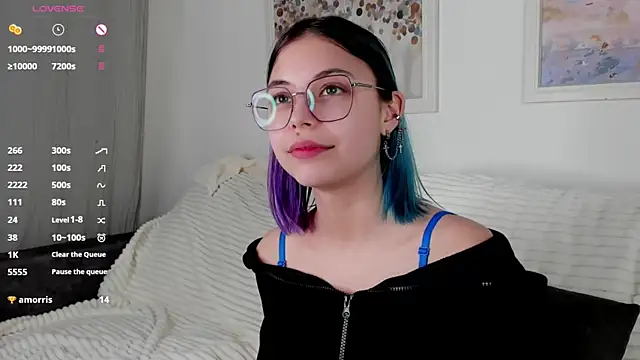 Snapshot of DarelleFare chatting on March 8, 2025, 2:40 pm DarelleFare online show from March 8, 2025, 2:40 pm