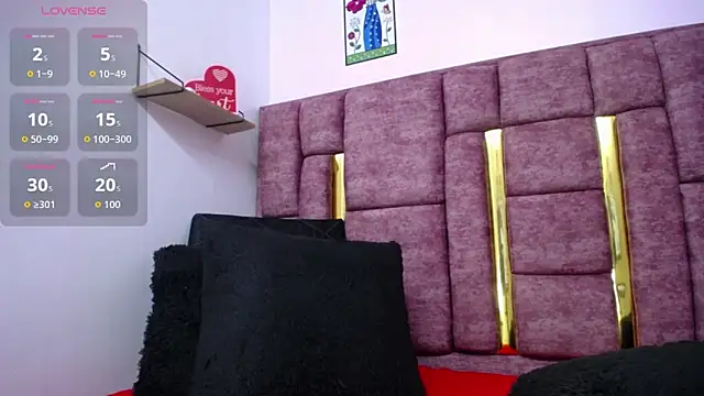 Snapshot of VICTORIAHANK_ chatting on October 4, 2025, 7:26 pm VICTORIAHANK online show from October 4, 2025, 7:26 pm