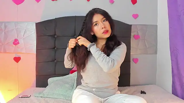 Snapshot of Alice_evans_lov chatting on February 18, 2025, 5:20 am Alice evans lov online show from February 18, 2025, 5:20 am