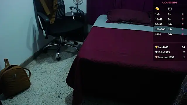 CamiilaReyes online show from February 15, 2025, 1:53 am