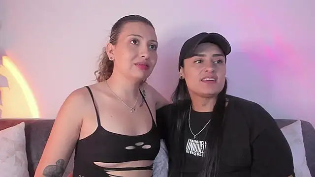 Snapshot of my_melody chatting on October 13, 2025, 2:13 am my melody online show from October 13, 2025, 2:13 am