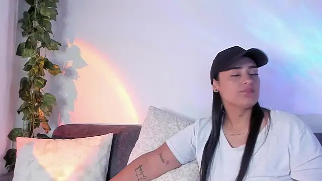 Snapshot of my_melody chatting on November 9, 2025, 6:17 am my melody online show from November 9, 2025, 6:17 am