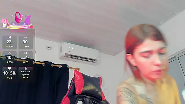 Nicol TransGirl online show from February 28, 2026, 2:44 am