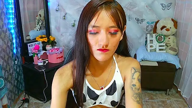 Snapshot of Lya1_ch chatting on March 14, 2025, 10:05 pm Lya1 ch online show from March 14, 2025, 10:05 pm