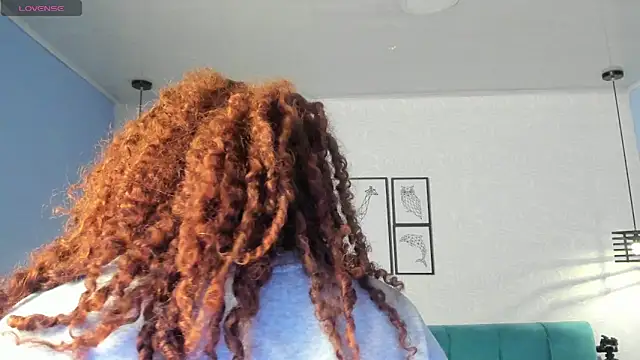 Snapshot of ninna_curly chatting on April 25, 2026, 4:04 am ninna curly online show from April 25, 2026, 4:04 am