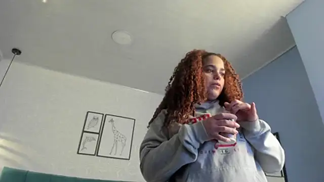 Snapshot of ninna_curly chatting on May 8, 2026, 2:04 am ninna curly online show from May 8, 2026, 2:04 am