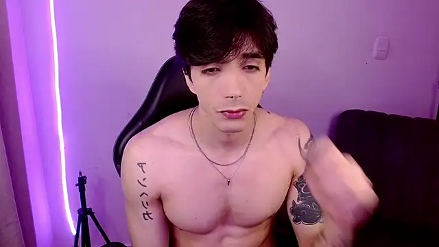 H3ll B0I online show from May 30, 2026, 6:09 am