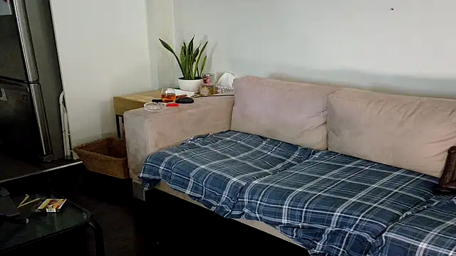 FreckleFaceBeauty online show from March 3, 2026, 9:33 pm