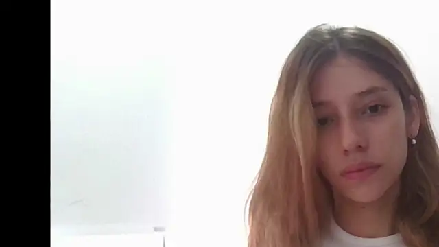 Alaiapink online show from March 24, 2026, 1:11 pm