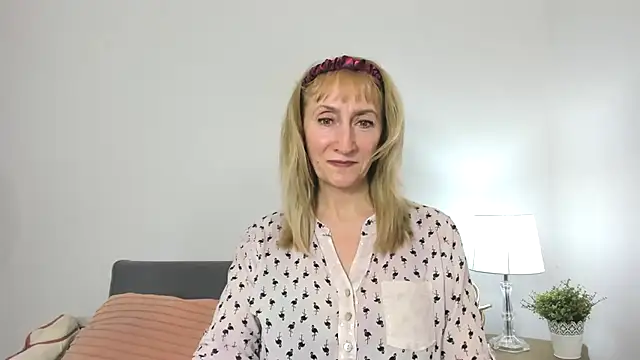 Snapshot of MargaretMilf69 chatting on February 27, 2025, 7:37 pm MargaretMilf69 online show from February 27, 2025, 7:37 pm