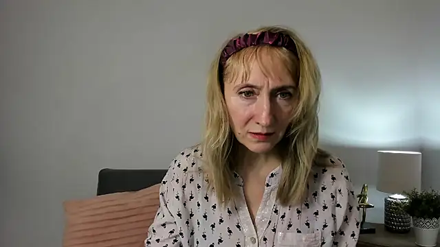 Snapshot of MargaretMilf69 chatting on February 12, 2025, 4:33 pm MargaretMilf69 online show from February 12, 2025, 4:33 pm