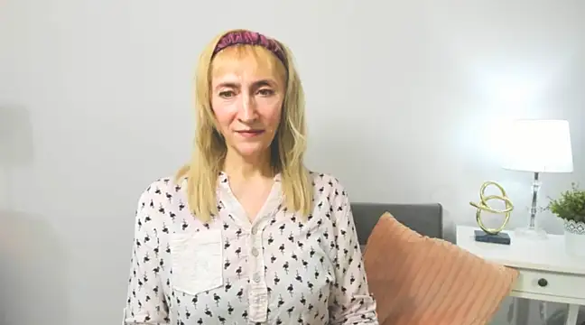 Snapshot of MargaretMilf69 chatting on February 21, 2025, 4:16 pm MargaretMilf69 online show from February 21, 2025, 4:16 pm