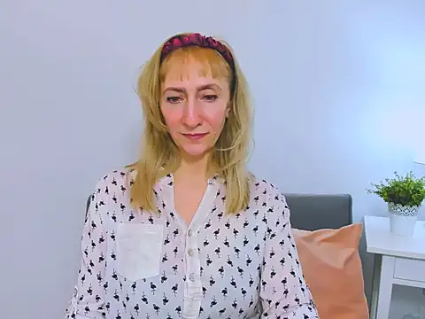 Snapshot of MargaretMilf69 chatting on March 17, 2025, 7:37 pm MargaretMilf69 online show from March 17, 2025, 7:37 pm