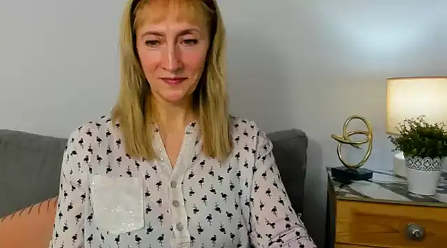 Snapshot of MargaretMilf69 chatting on March 4, 2025, 7:22 pm MargaretMilf69 online show from March 4, 2025, 7:22 pm