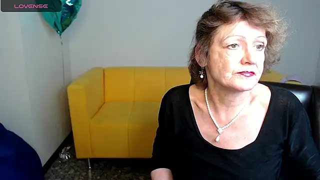 Snapshot of SexyGrandma_ chatting on February 26, 2025, 3:21 pm SexyGrandma  online show from February 26, 2025, 3:21 pm