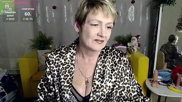 SexyGrandma  online show from December 18, 2025, 3:49 pm