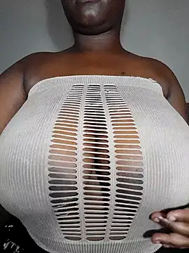 Snapshot of owamiee chatting on February 8, 2025, 4:47 am owamiee online show from February 8, 2025, 4:47 am