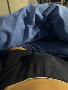 Snapshot of Milleseghe99 chatting on January 27, 2025, 8:17 pm Milleseghe99 online show from January 27, 2025, 8:17 pm