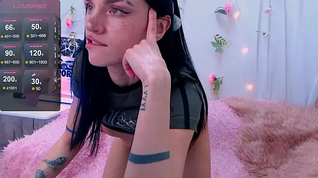 Holygirl  online show from March 16, 2026, 1:57 am