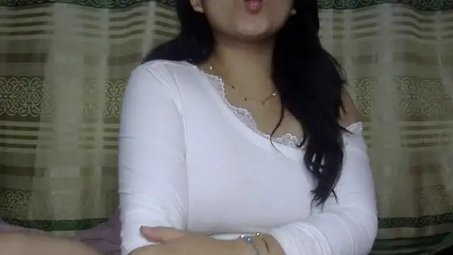 Snapshot of undressed_princesss chatting on May 11, 2026, 2:18 pm undressed princesss online show from May 11, 2026, 2:18 pm