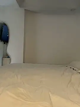 sofiaxox online show from April 13, 2026, 6:56 pm