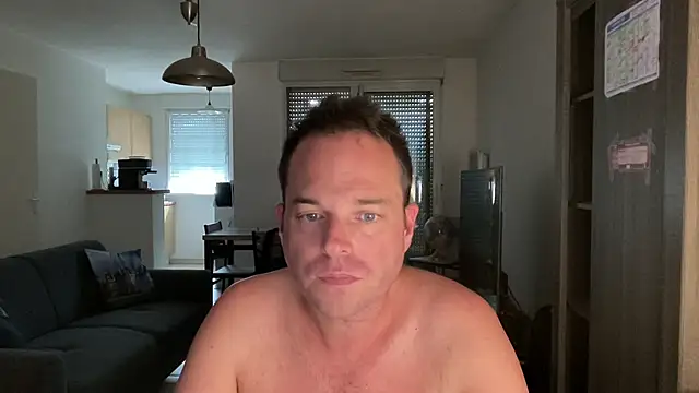 Funnyjul31 online show from September 9, 2025, 3:43 pm