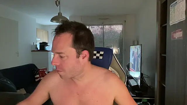 Funnyjul31 online show from March 7, 2025, 5:28 pm