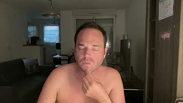 Funnyjul31 online show from September 19, 2025, 4:00 pm