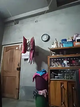birds0641 online show from August 3, 2026, 6:47 pm