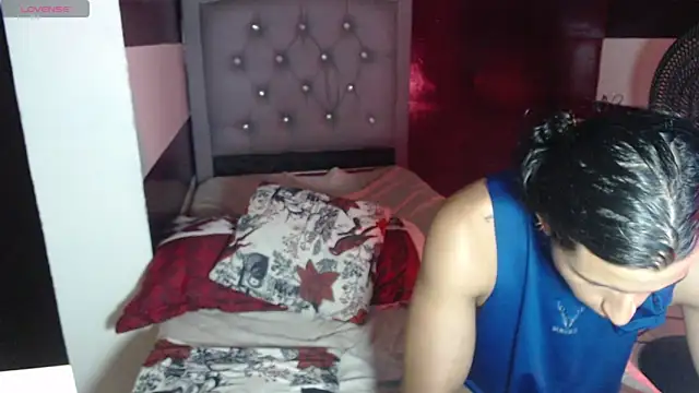 charly bunnys1 online show from February 5, 2025, 5:31 pm