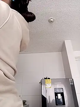 Snapshot of bri_ali chatting on January 15, 2026, 1:03 pm bri ali online show from January 15, 2026, 1:03 pm