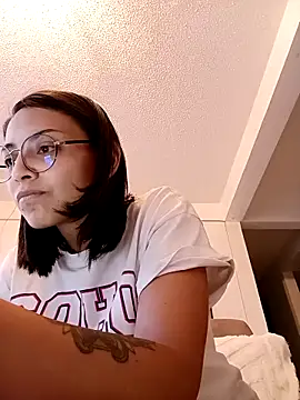 Snapshot of bri_ali chatting on March 21, 2025, 11:12 pm bri ali online show from March 21, 2025, 11:12 pm